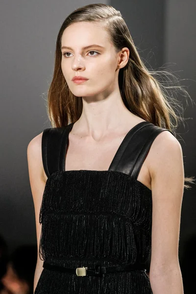 Look 43